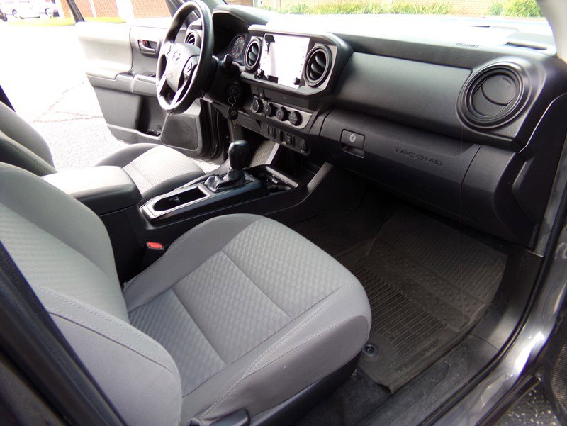 Used 2022 Toyota Tacoma SR5 image 20