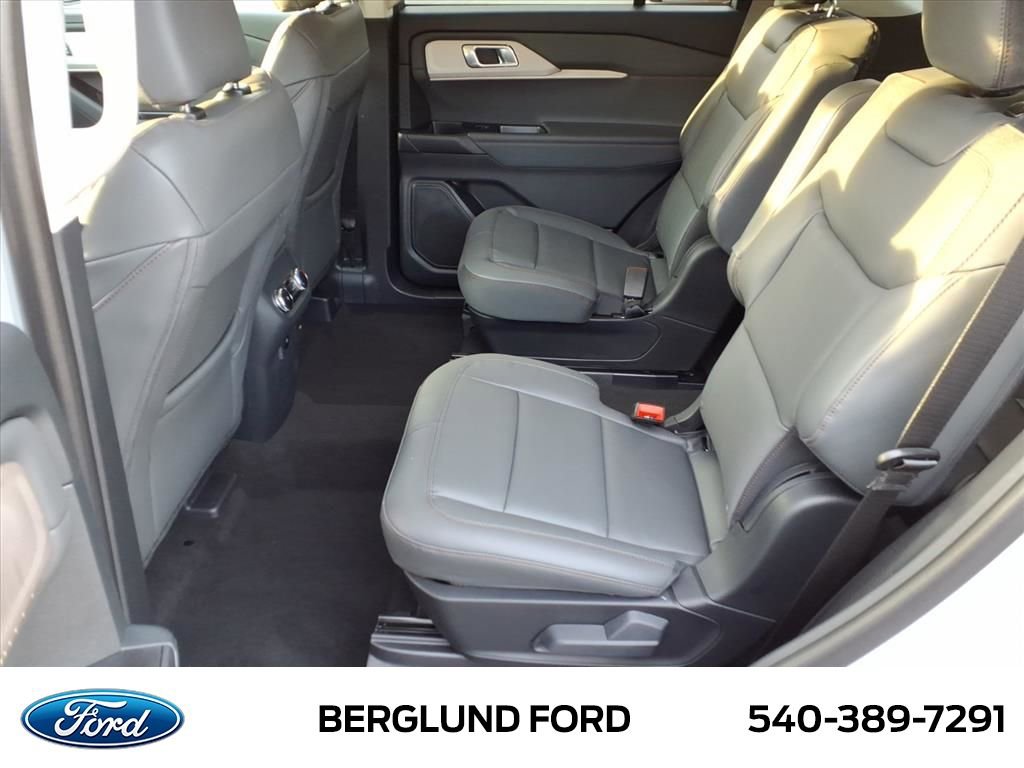 New 2026 Ford Explorer Active w/ Active Comfort Package AWD/4WD image 7