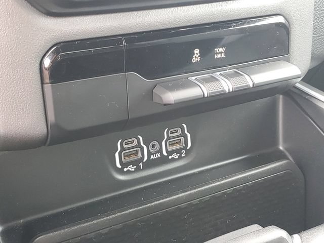 Used 2021 RAM 1500 Big Horn AWD/4WD image 24