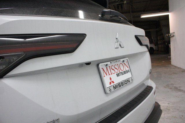 New 2026 Mitsubishi Outlander Trail Edition image 4