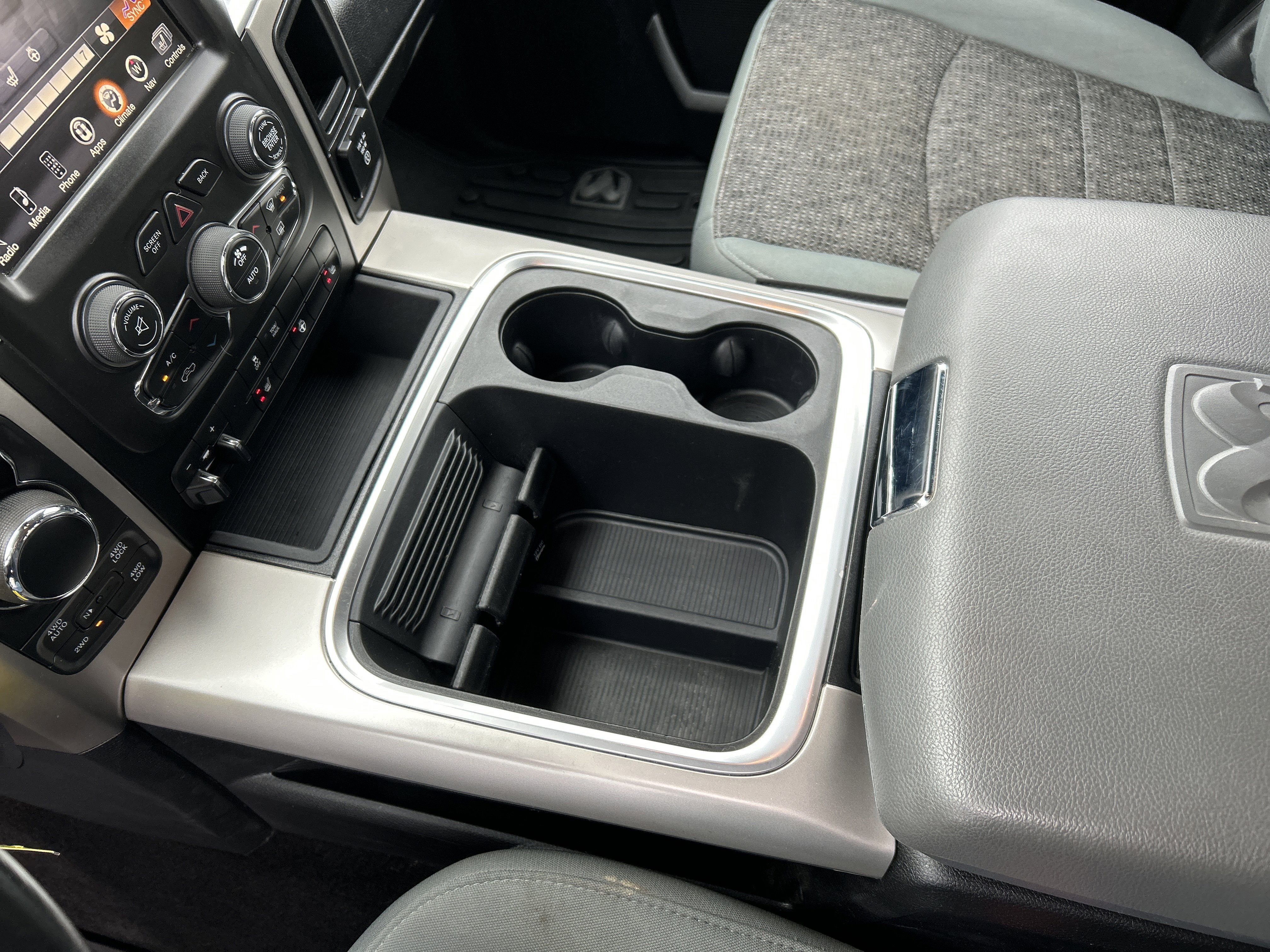 Used 2017 RAM 1500 Big Horn AWD/4WD image 22