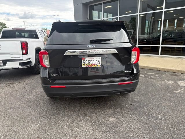 Used 2024 Ford Explorer XLT AWD/4WD image 13