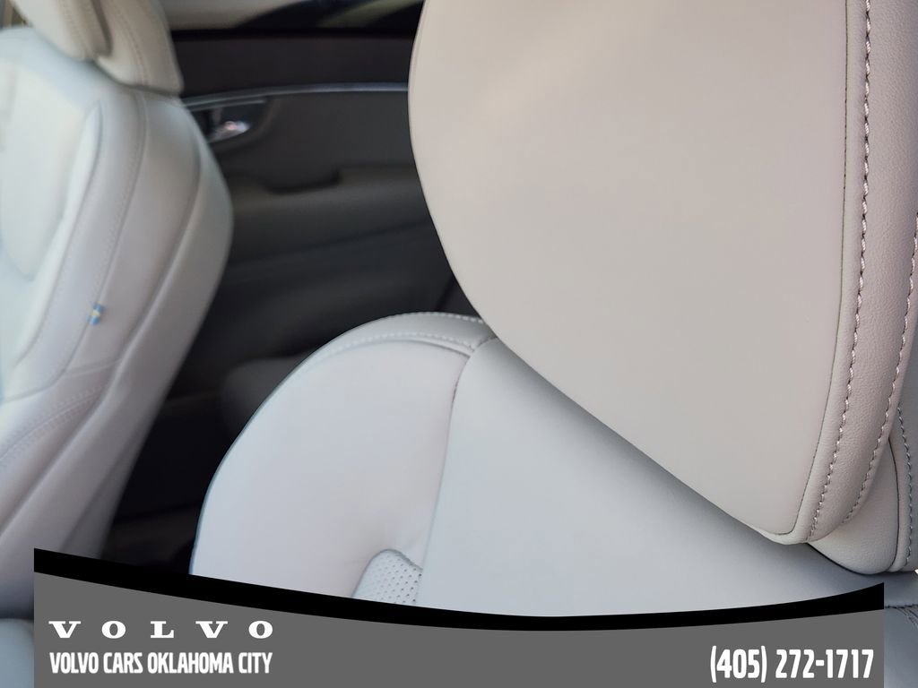 Used 2026 Volvo XC90 B6 Ultra image 14
