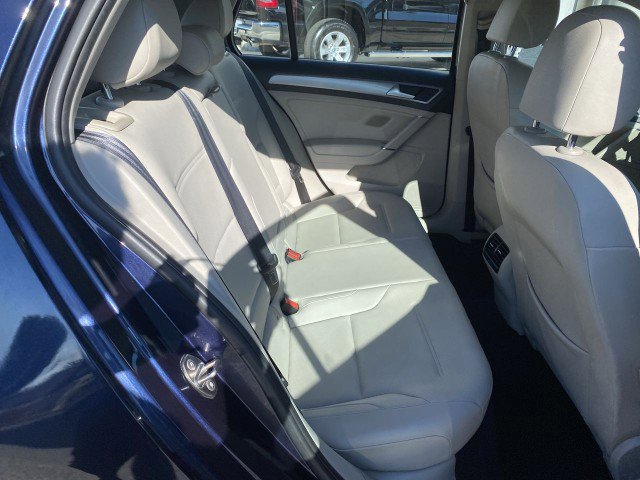 Used 2015 Volkswagen e-Golf SEL Premium image 27