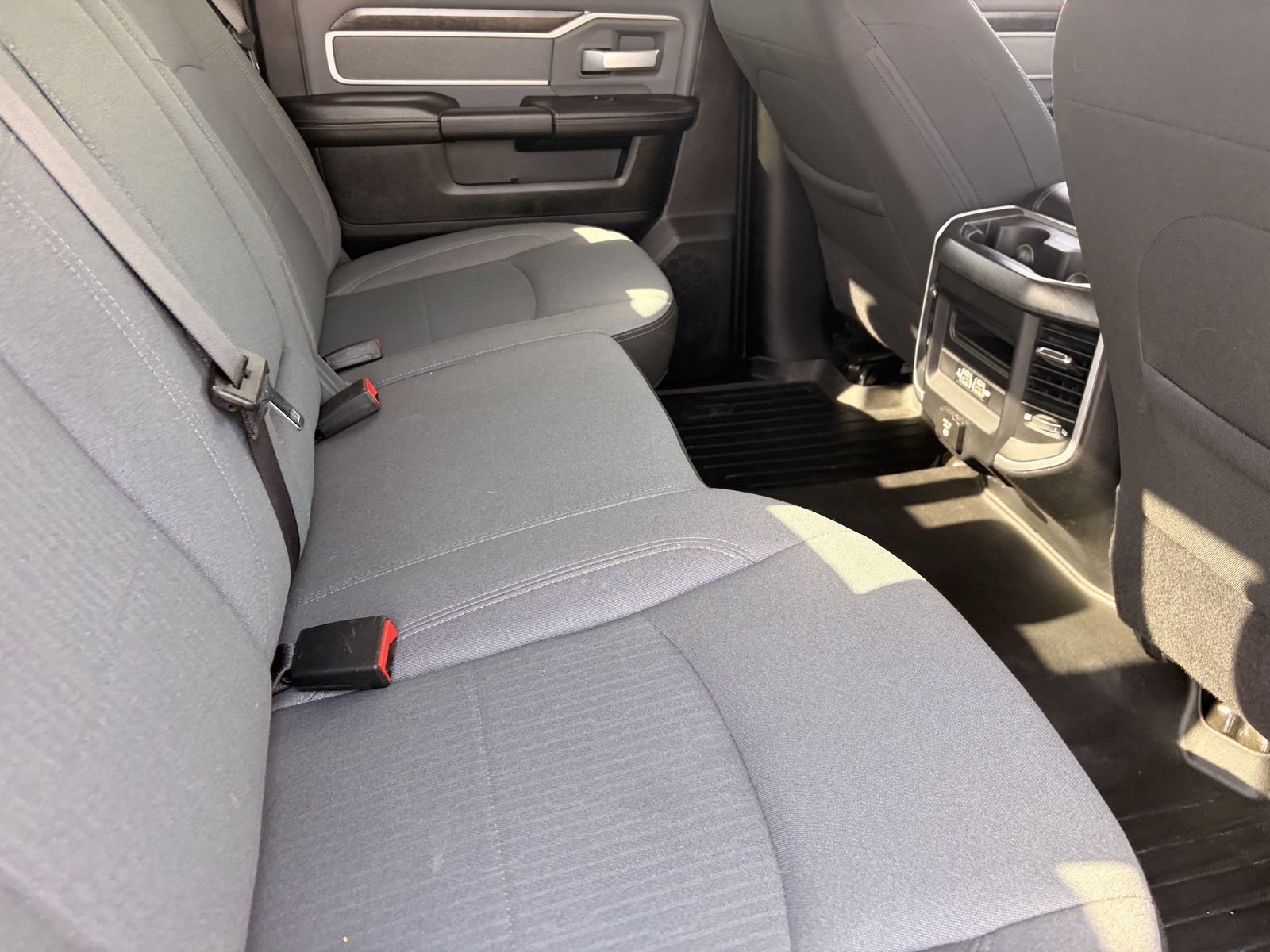 Used 2019 RAM 2500 Big Horn AWD/4WD image 17
