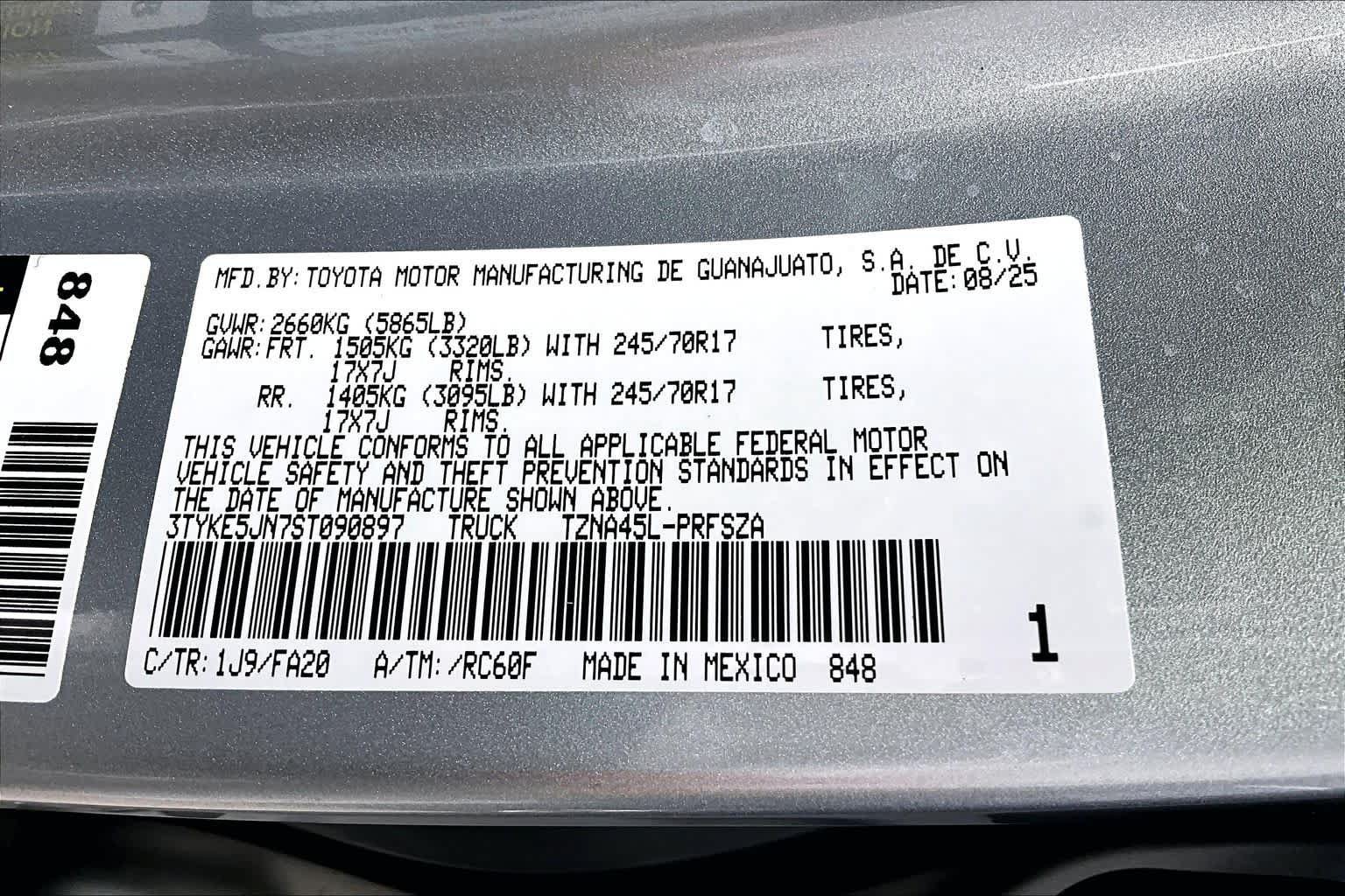 Certified 2025 Toyota Tacoma SR w/ SR Upgrade Package AWD/4WD image 33