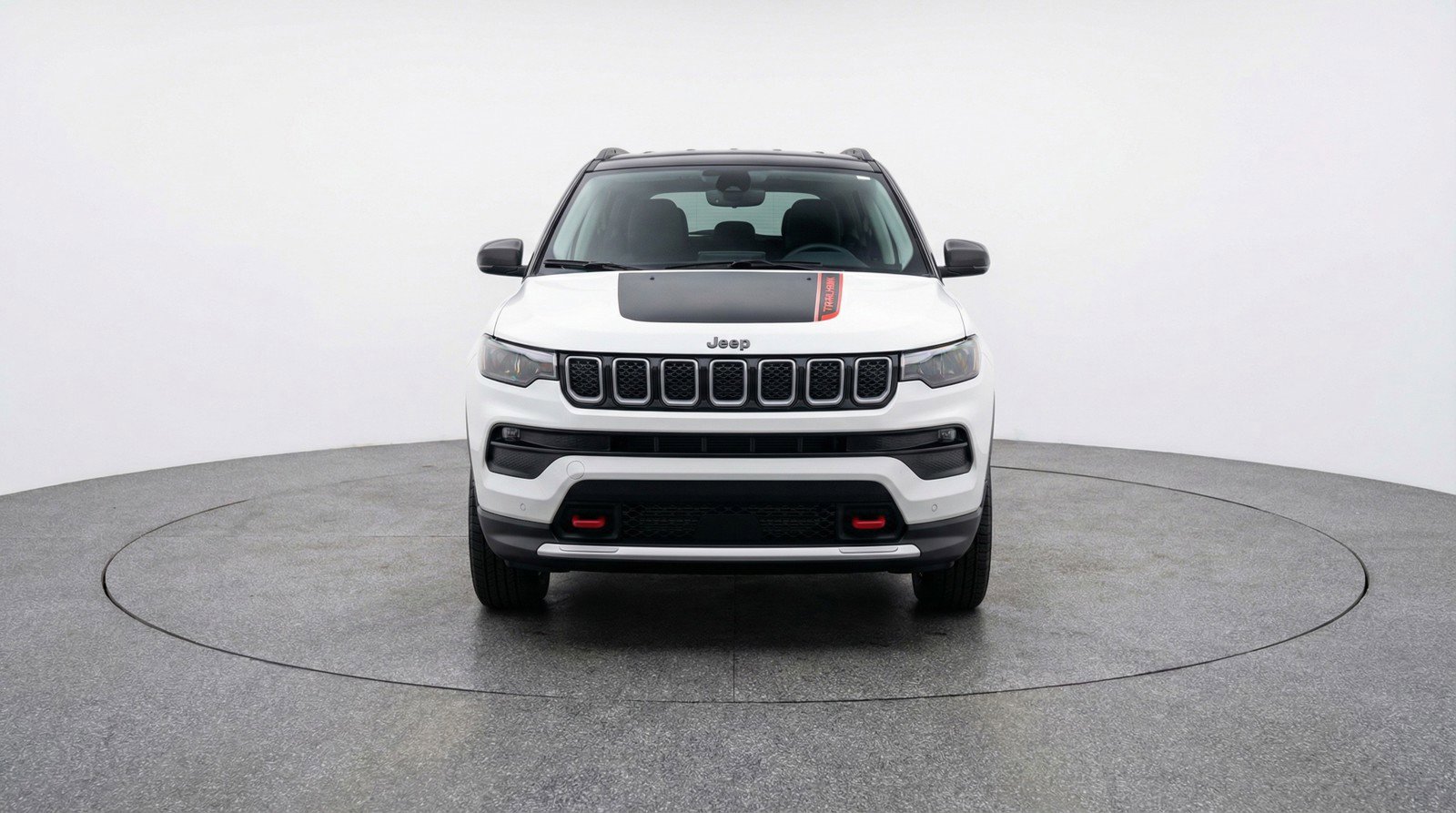 Used 2025 Jeep Compass Trailhawk image 2