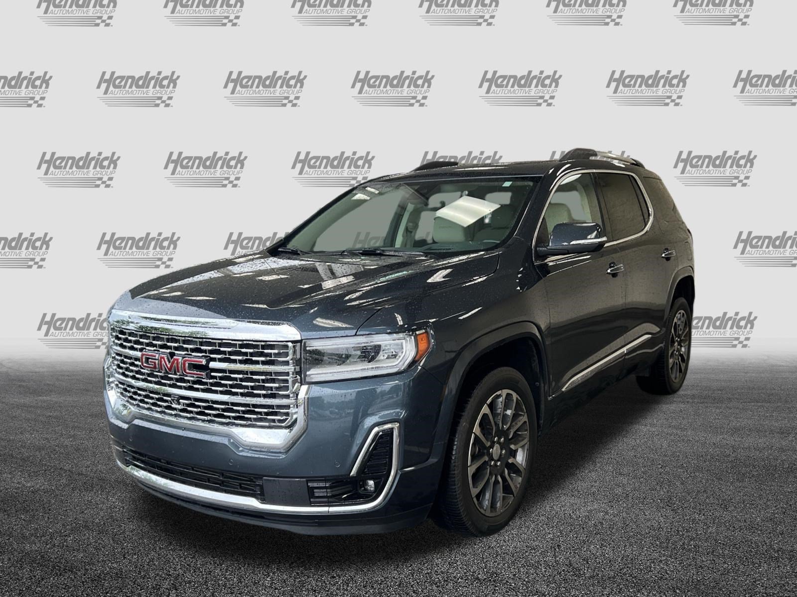 Used 2020 GMC Acadia Denali w/ Technology Package FWD image 5