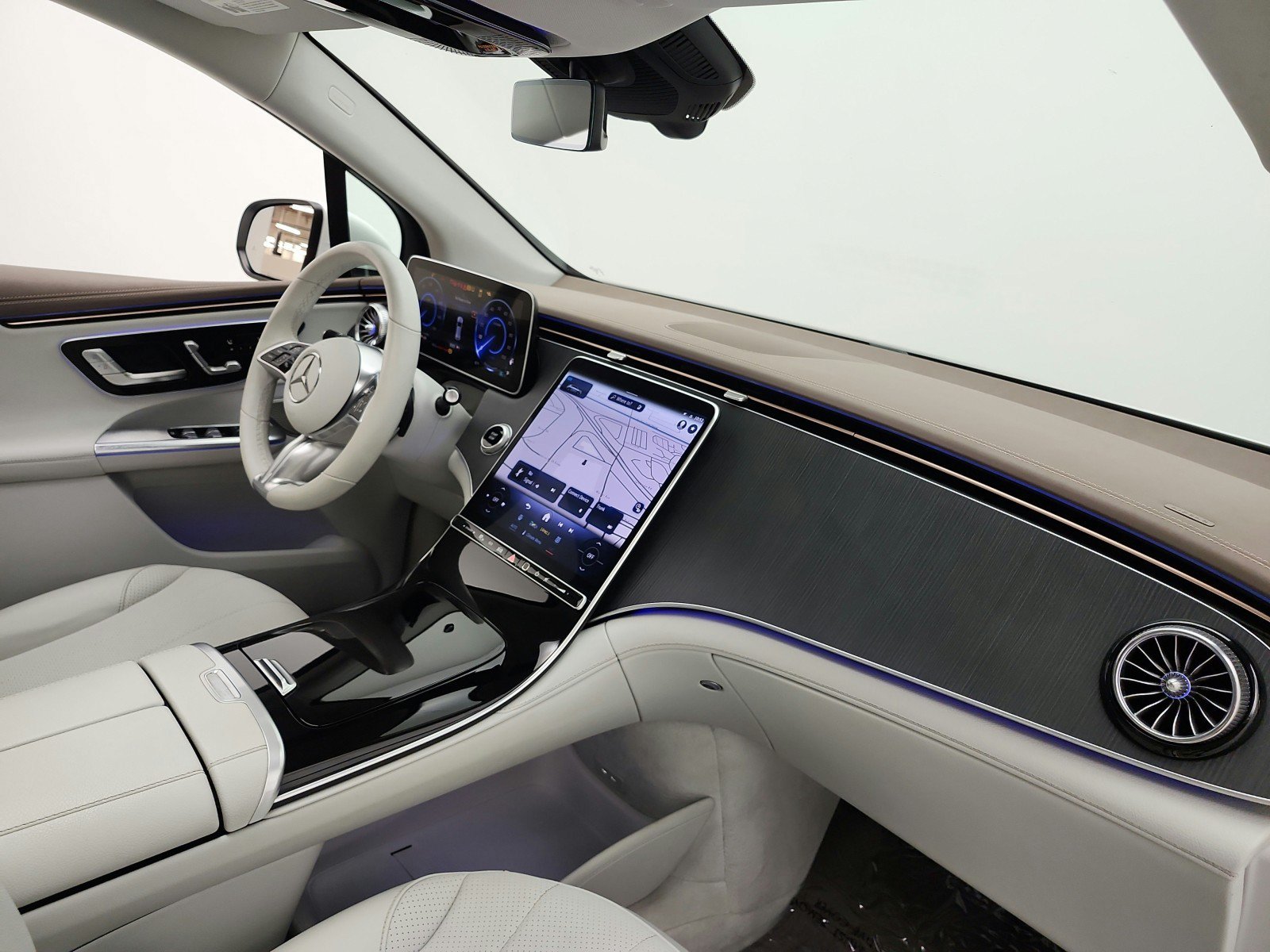 Certified 2023 Mercedes-Benz EQE 350+ SUV image 18