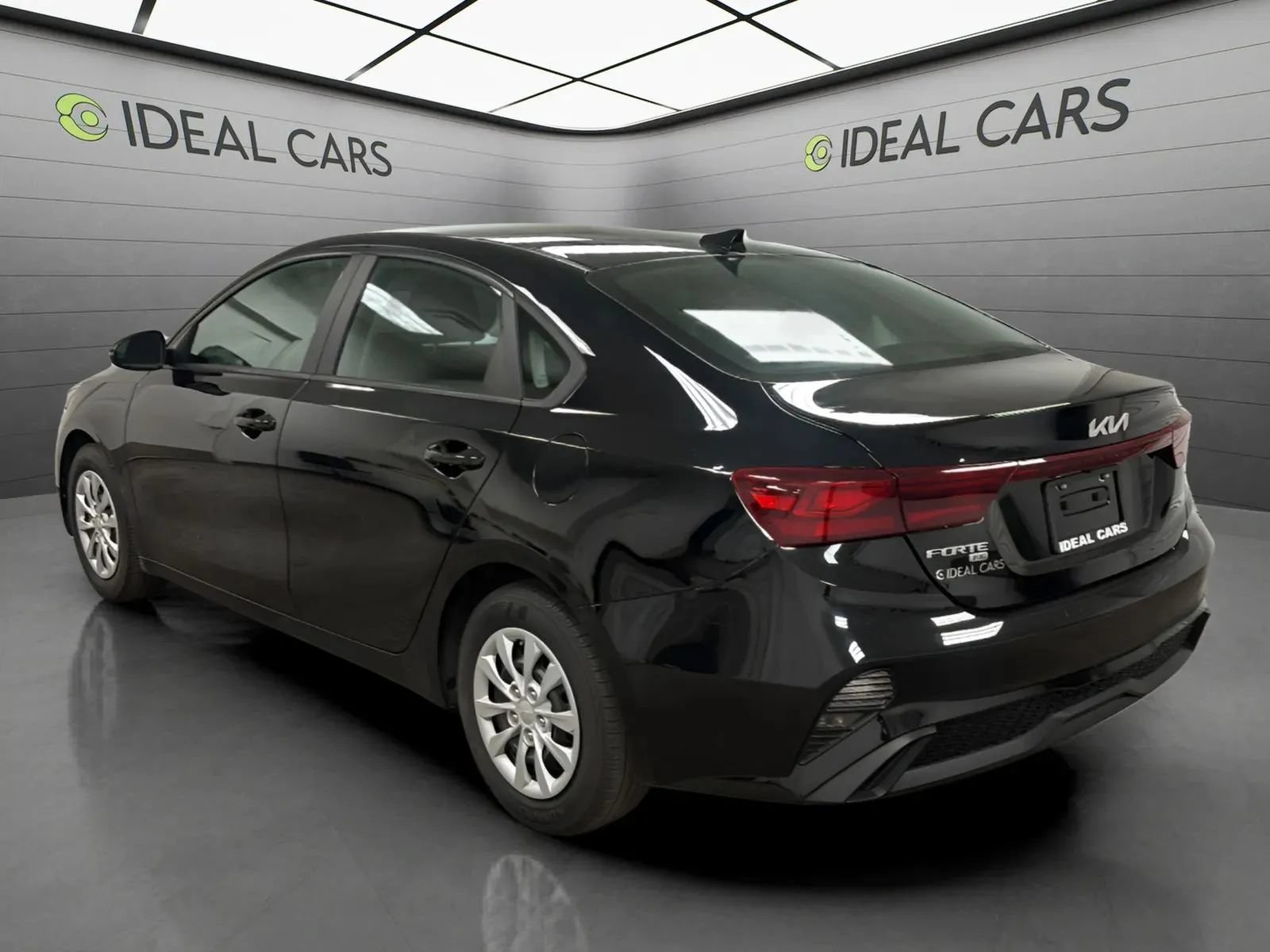 Used 2023 Kia Forte LX FWD image 7