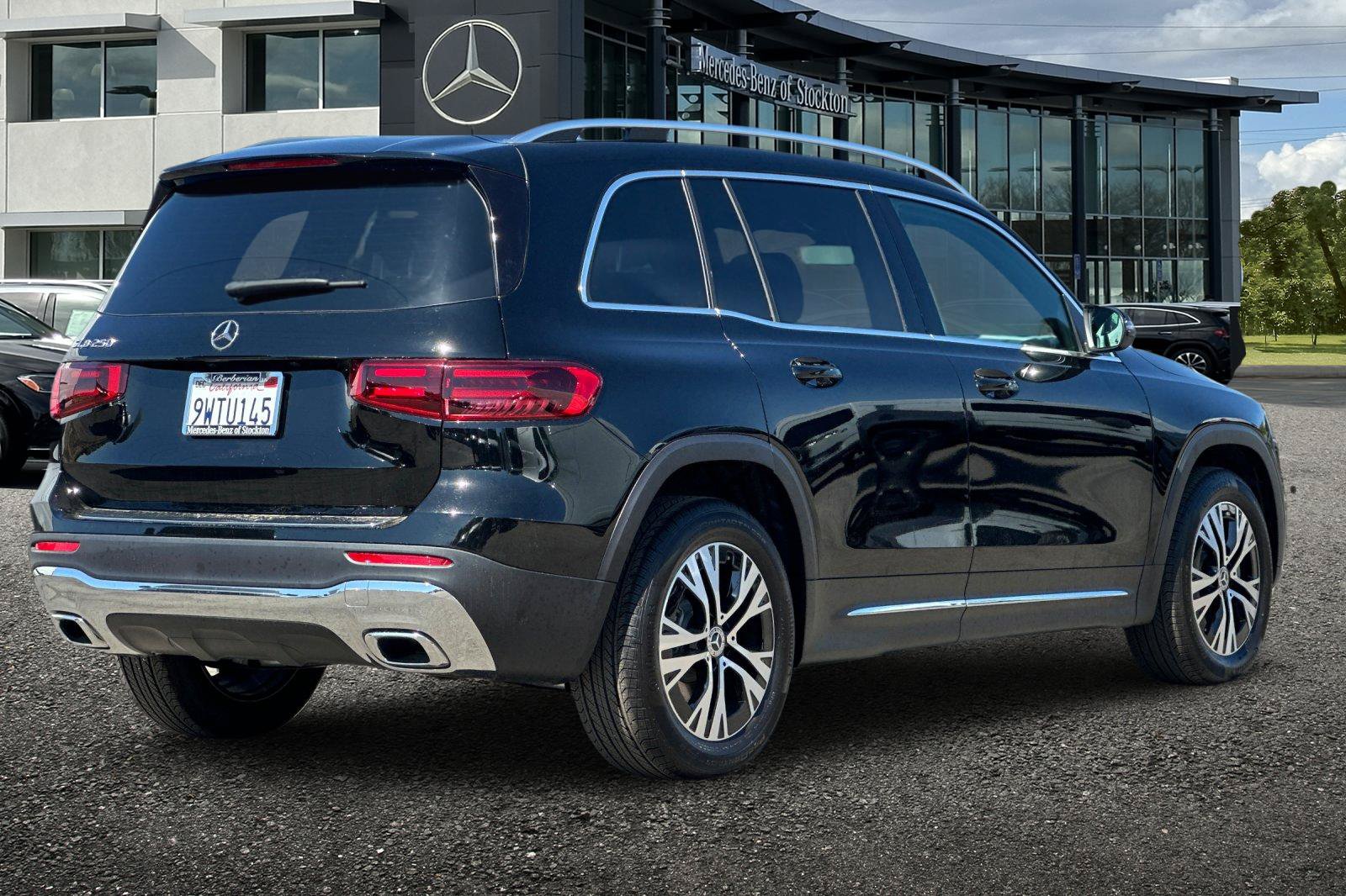 New 2026 Mercedes-Benz GLB 250 image 4