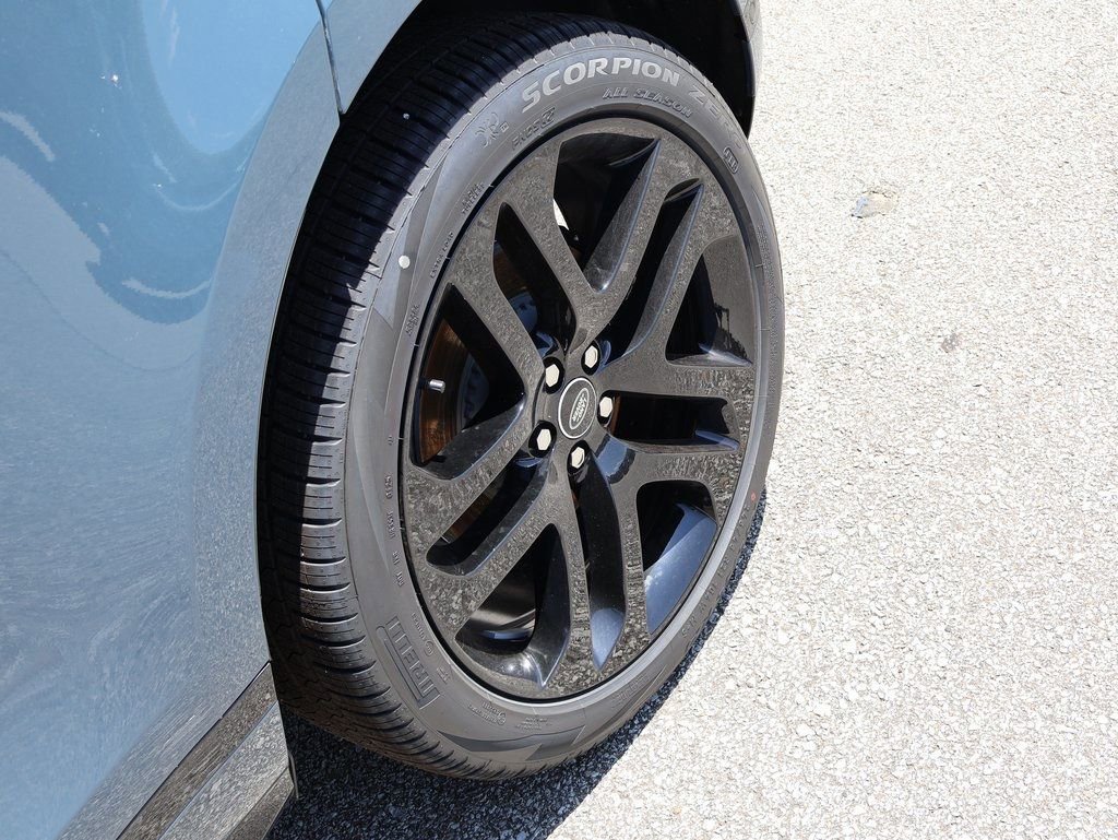 New 2026 Land Rover Range Rover Evoque Dynamic SE image 39