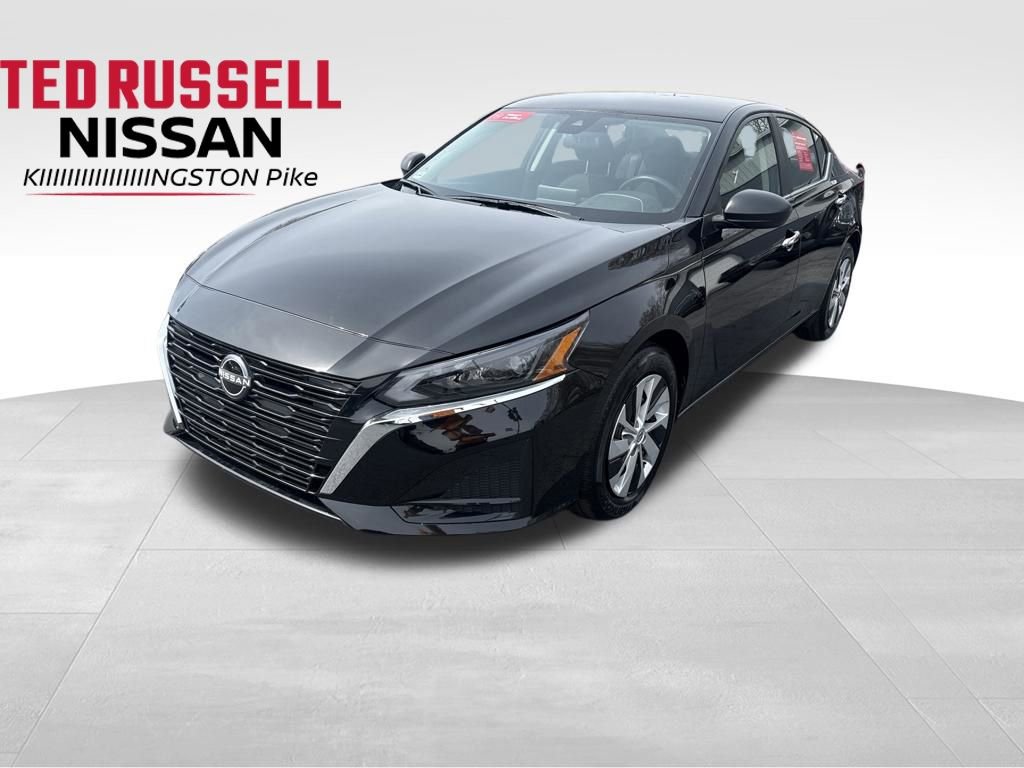 Used 2025 Nissan Altima 2.5 S image 1