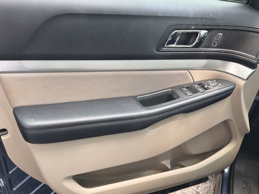 Used 2018 Ford Explorer FWD image 9