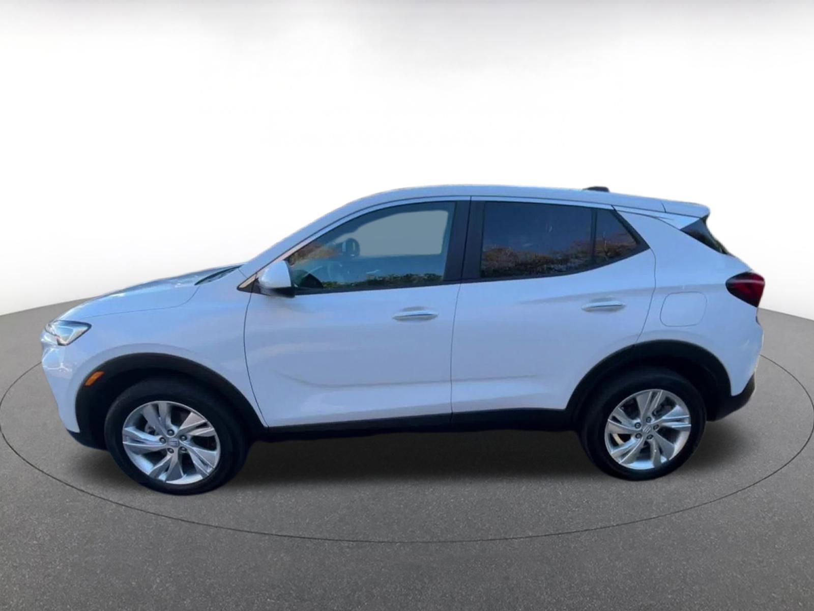 Used 2025 Buick Encore GX Preferred image 9
