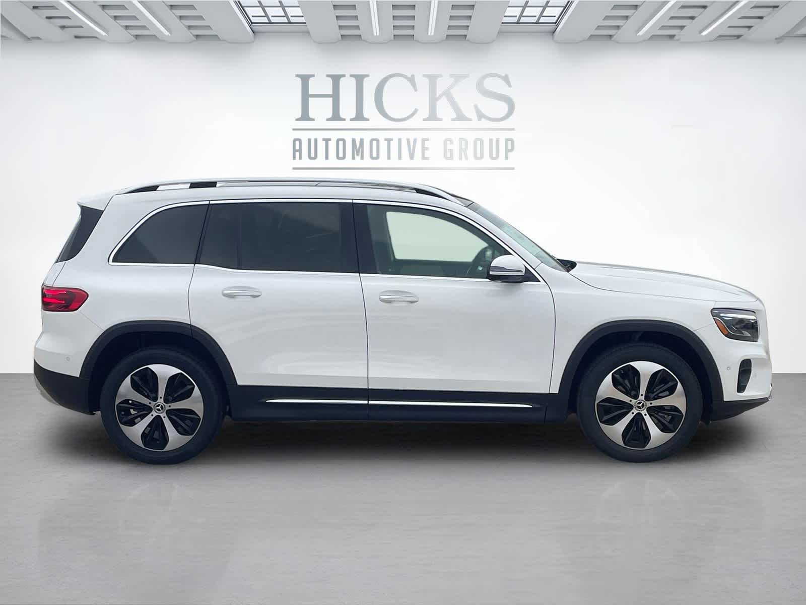 New 2026 Mercedes-Benz GLB 250 image 4