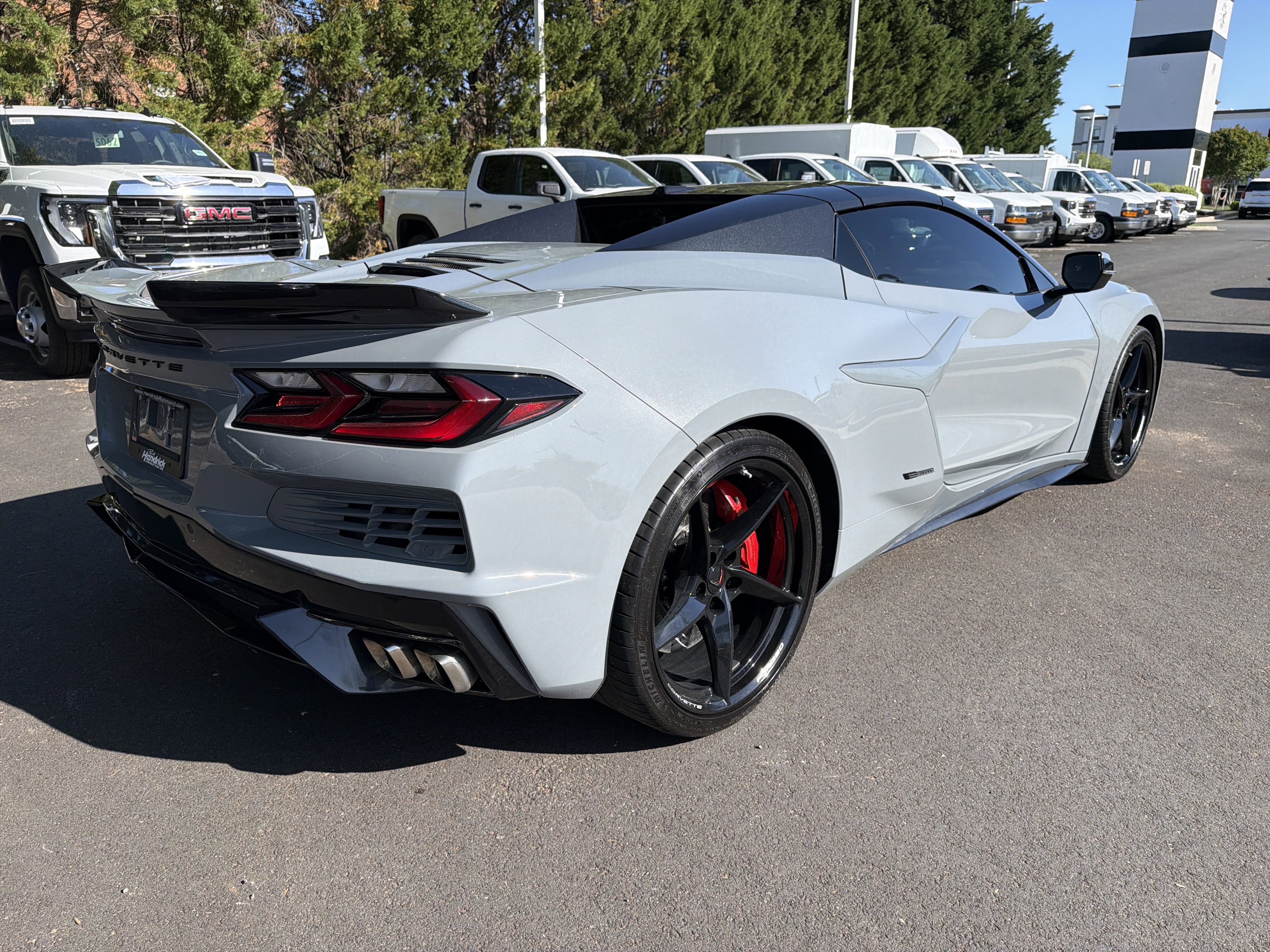 Used 2025 Chevrolet Corvette E-Ray w/ ZER Performance Package AWD/4WD image 10