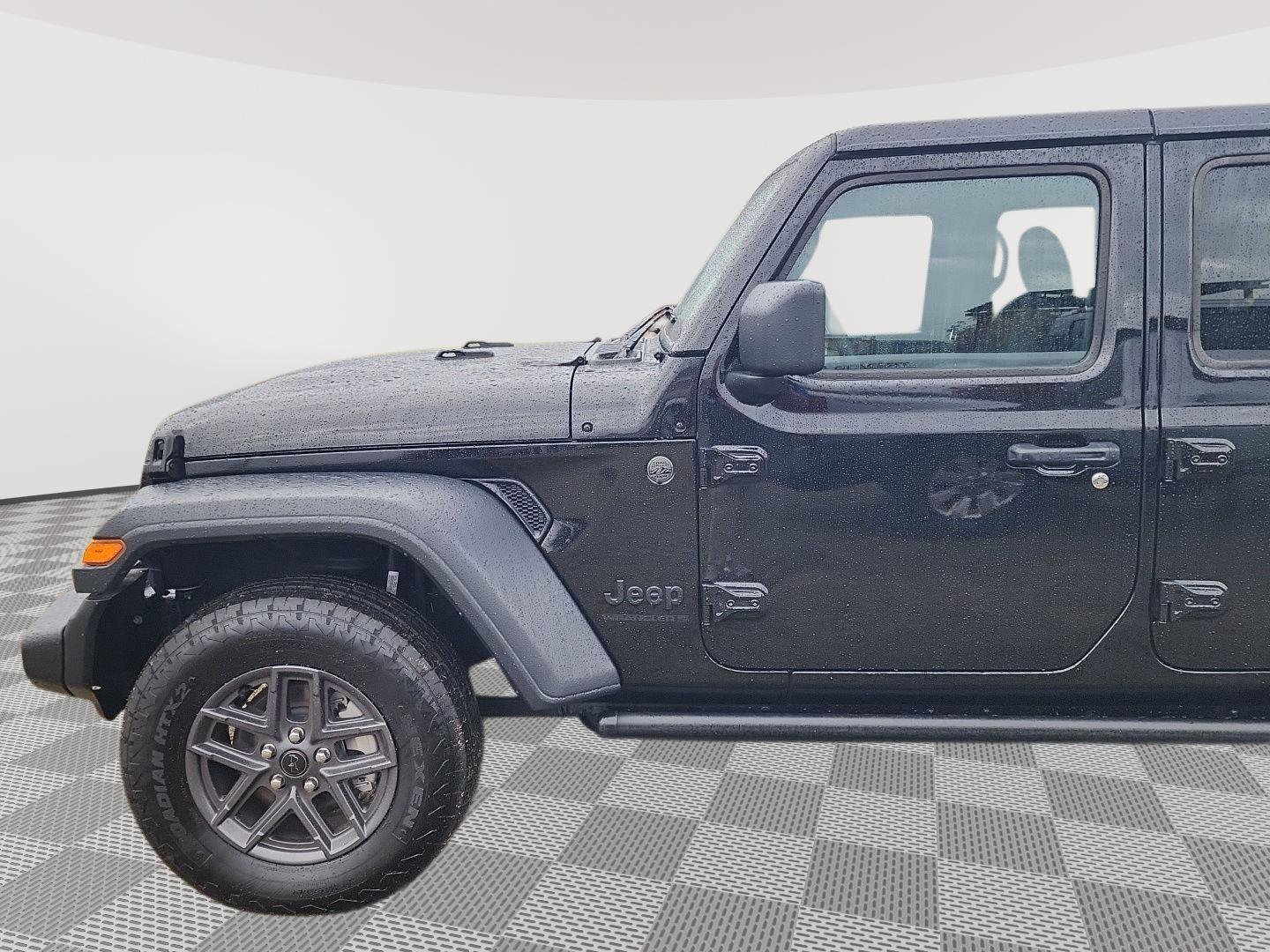 Used 2024 Jeep Wrangler Sport S image 10