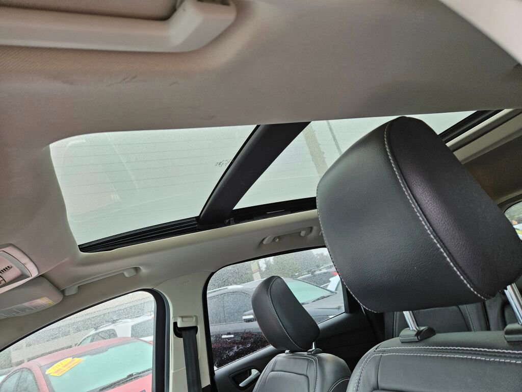 Used 2018 Ford Escape SEL w/ Ford Safe & Smart Package image 18
