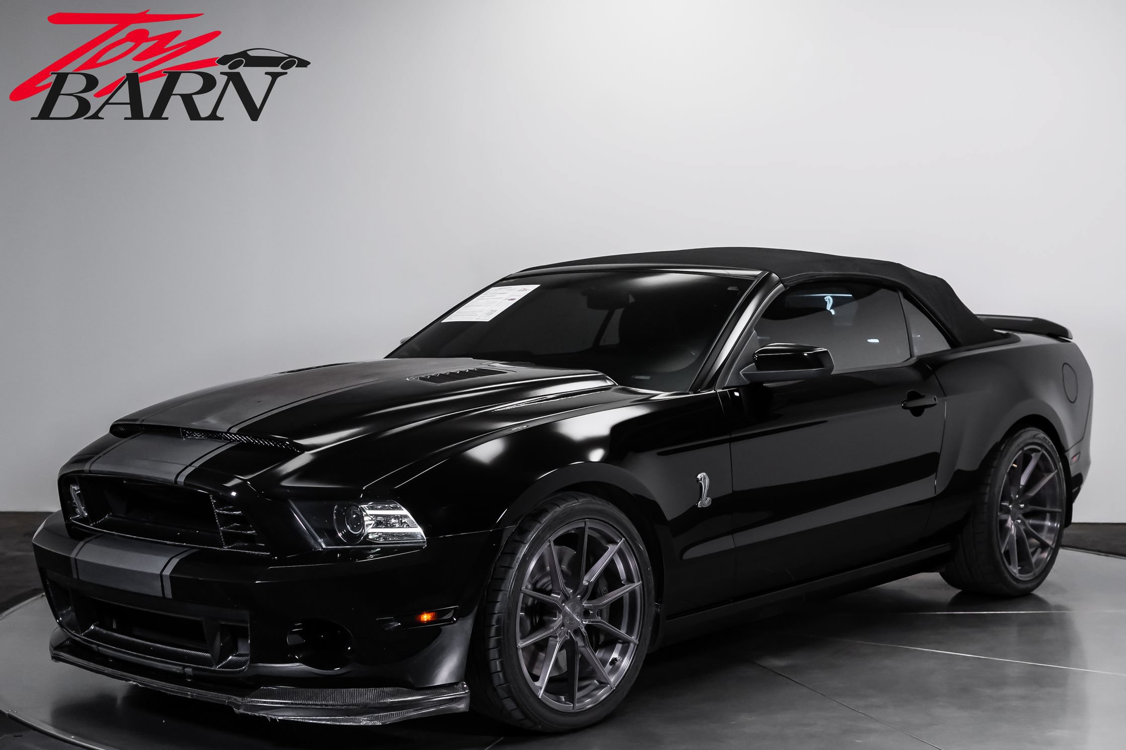 Used 2014 Ford Mustang Shelby GT500 w/ Equipment Group 821A RWD image 9