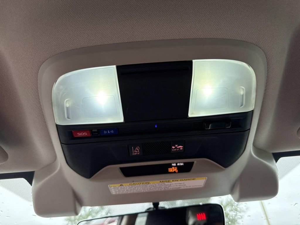 Used 2018 Subaru Crosstrek 2.0i Premium w/ Eyesight System image 42