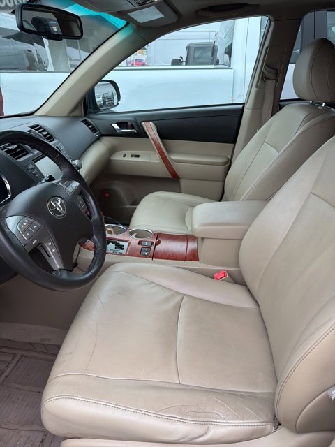 Used 2010 Toyota Highlander Limited image 6