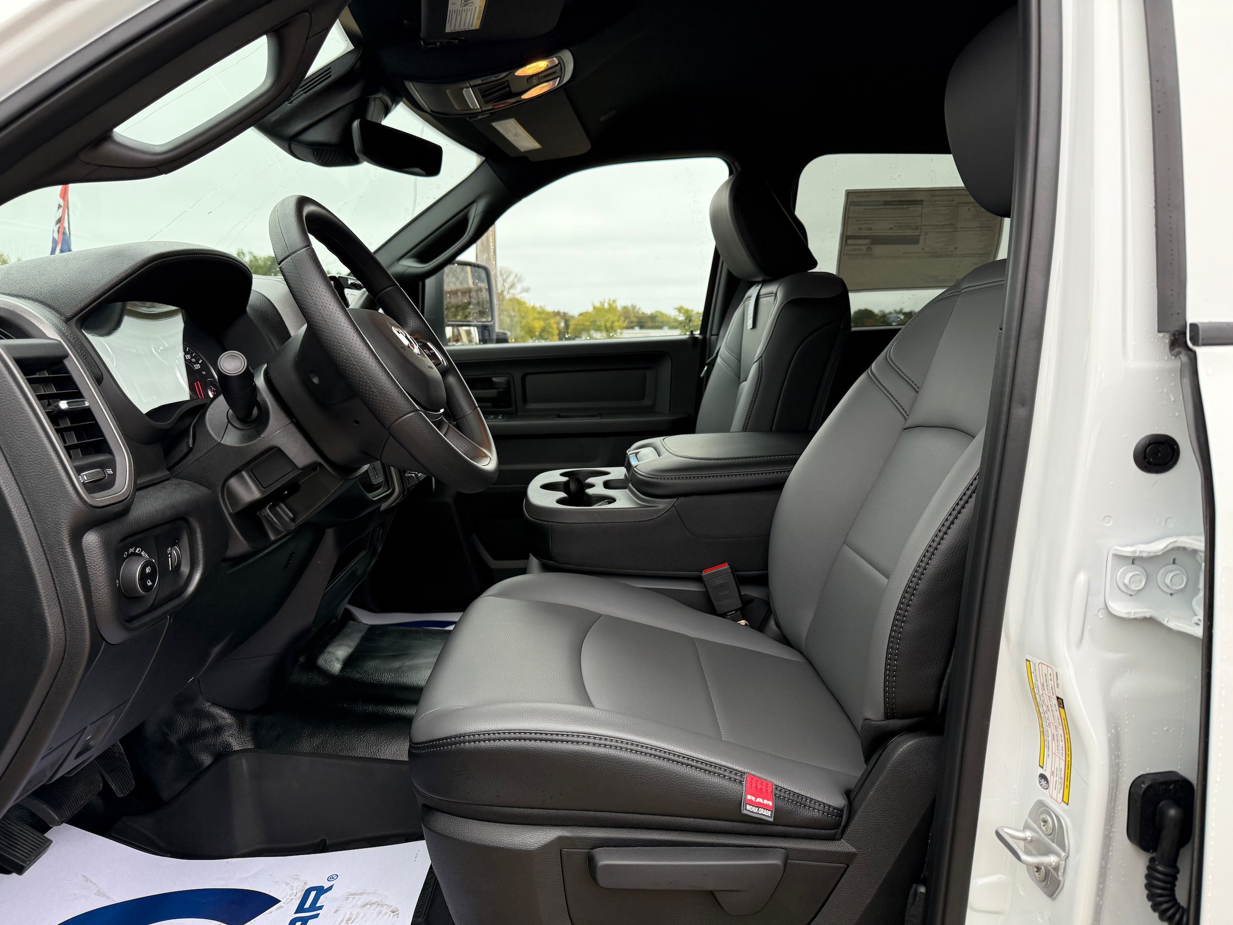 New 2026 RAM 2500 Tradesman AWD/4WD image 8