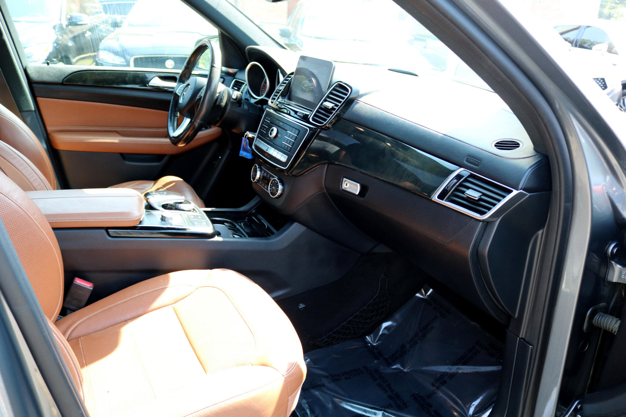 Used 2018 Mercedes-Benz GLE 43 AMG 4MATIC image 38