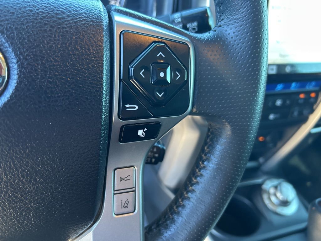 Used 2020 Toyota 4Runner Limited image 18