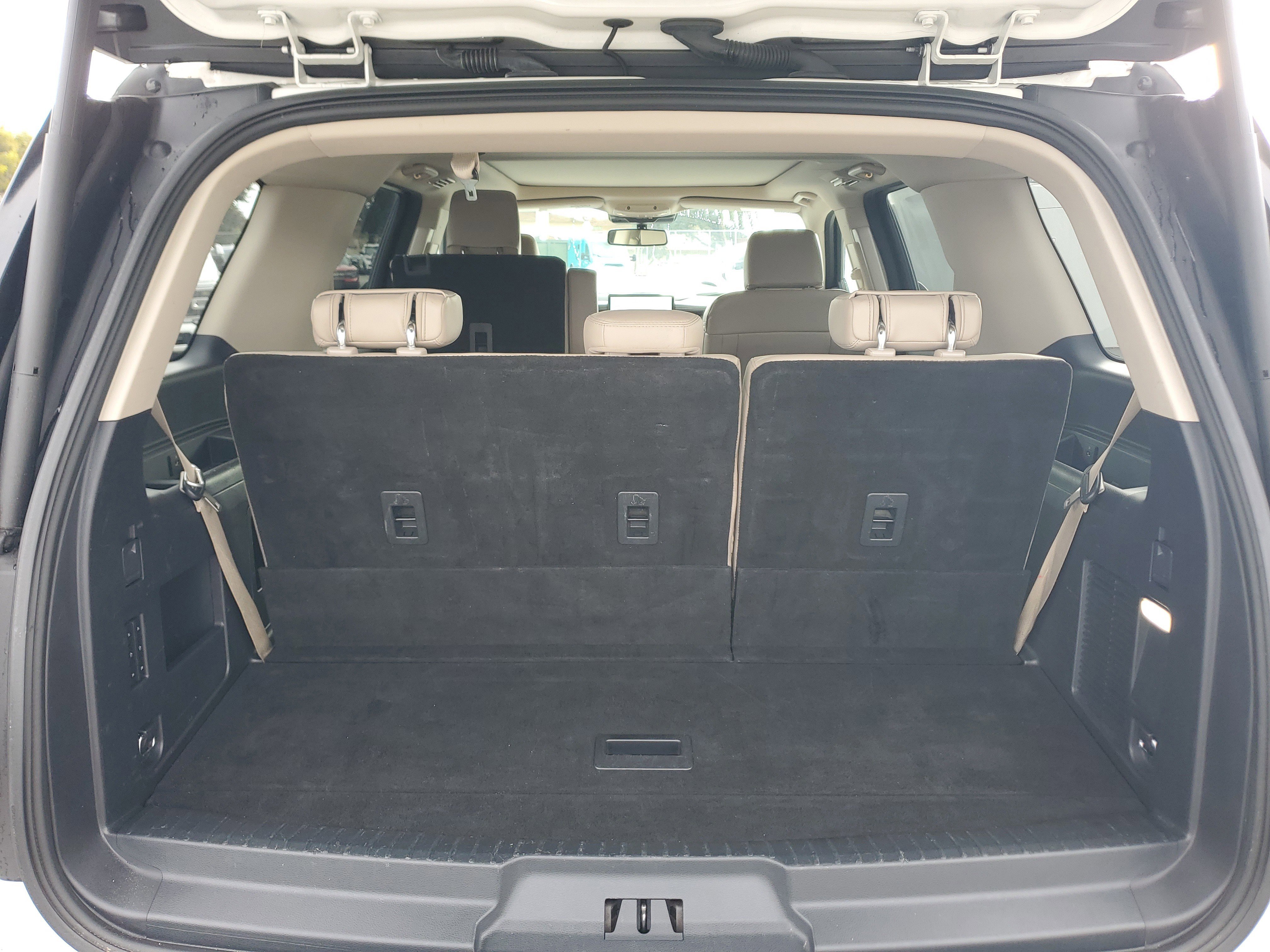 Used 2022 Ford Expedition XLT image 16