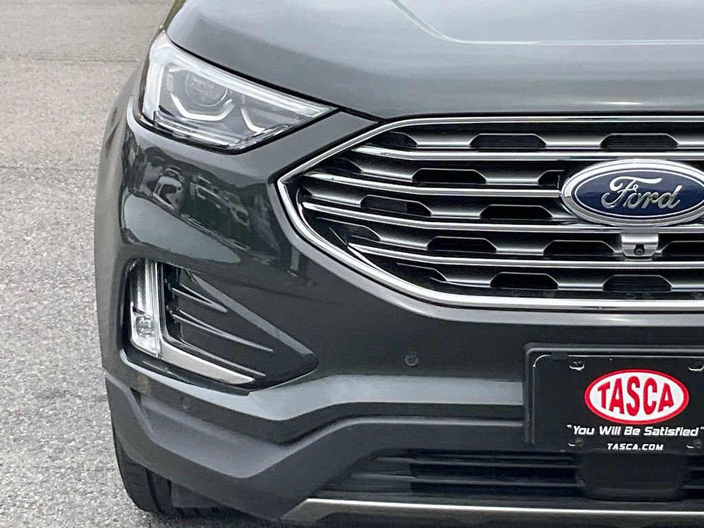 Used 2023 Ford Edge Titanium w/ Equipment Group 301A AWD/4WD image 2