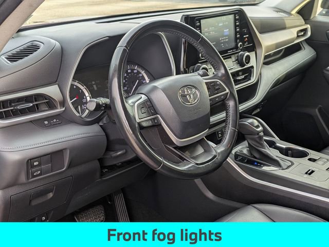 Used 2022 Toyota Highlander XLE image 14