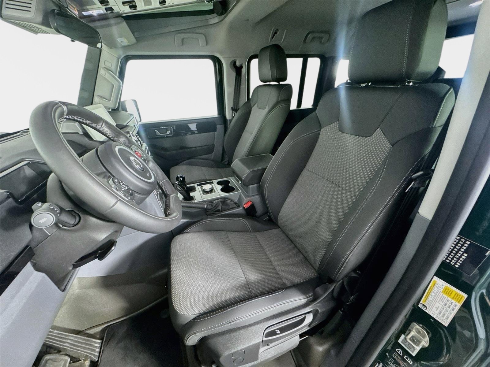 Used 2025 INEOS Grenadier AWD/4WD image 10