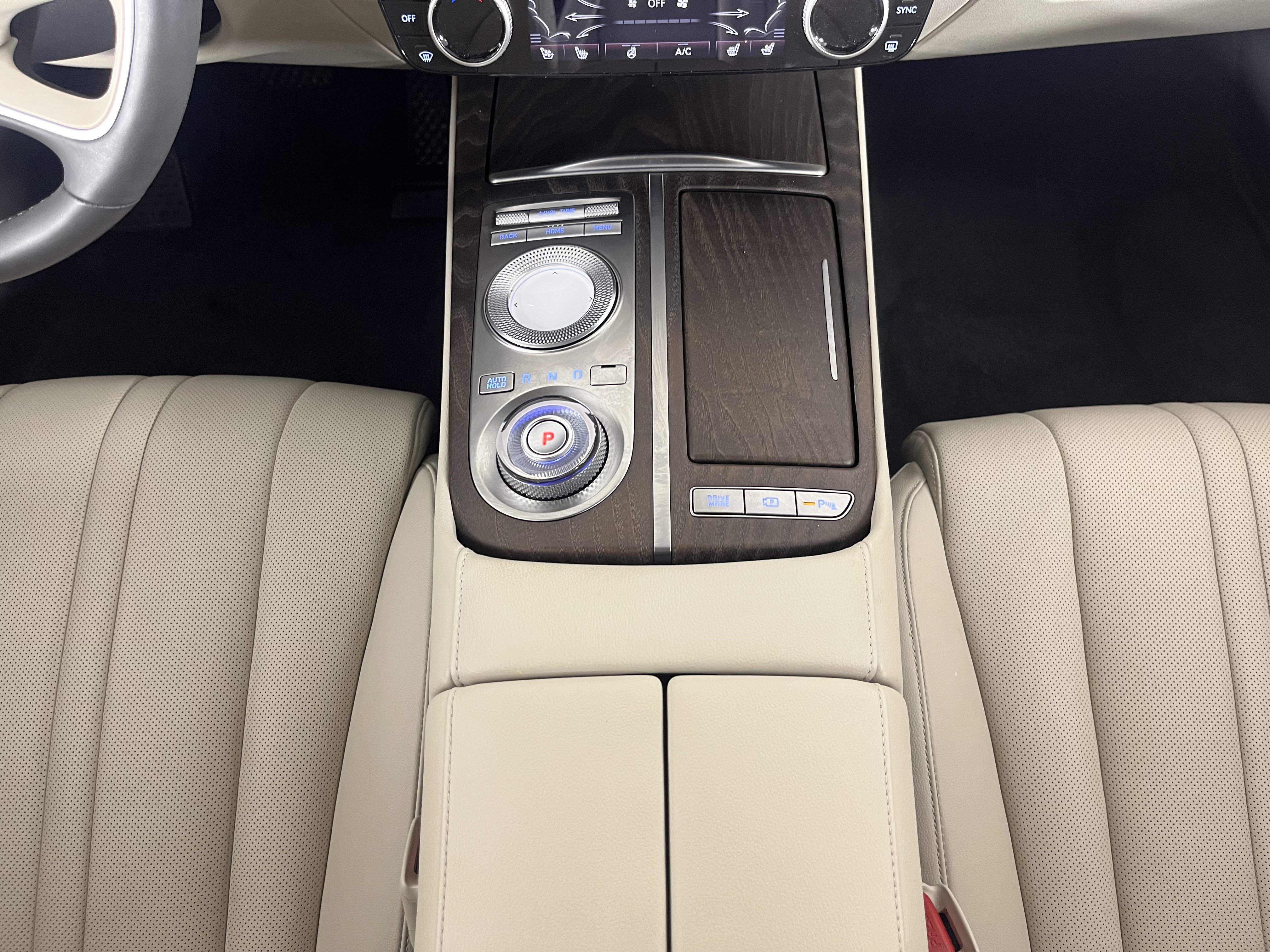 Used 2022 Genesis G80 2.5T w/ Prestige Package image 16