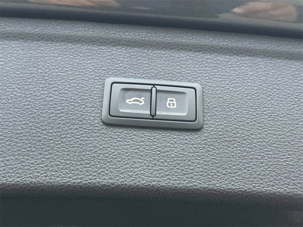 Used 2024 Audi Q5 2.0T Premium Plus image 8