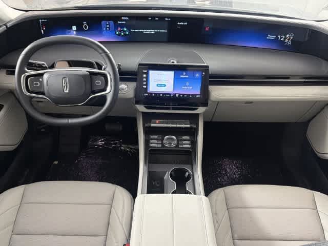 New 2026 Lincoln Nautilus Premier AWD/4WD image 2