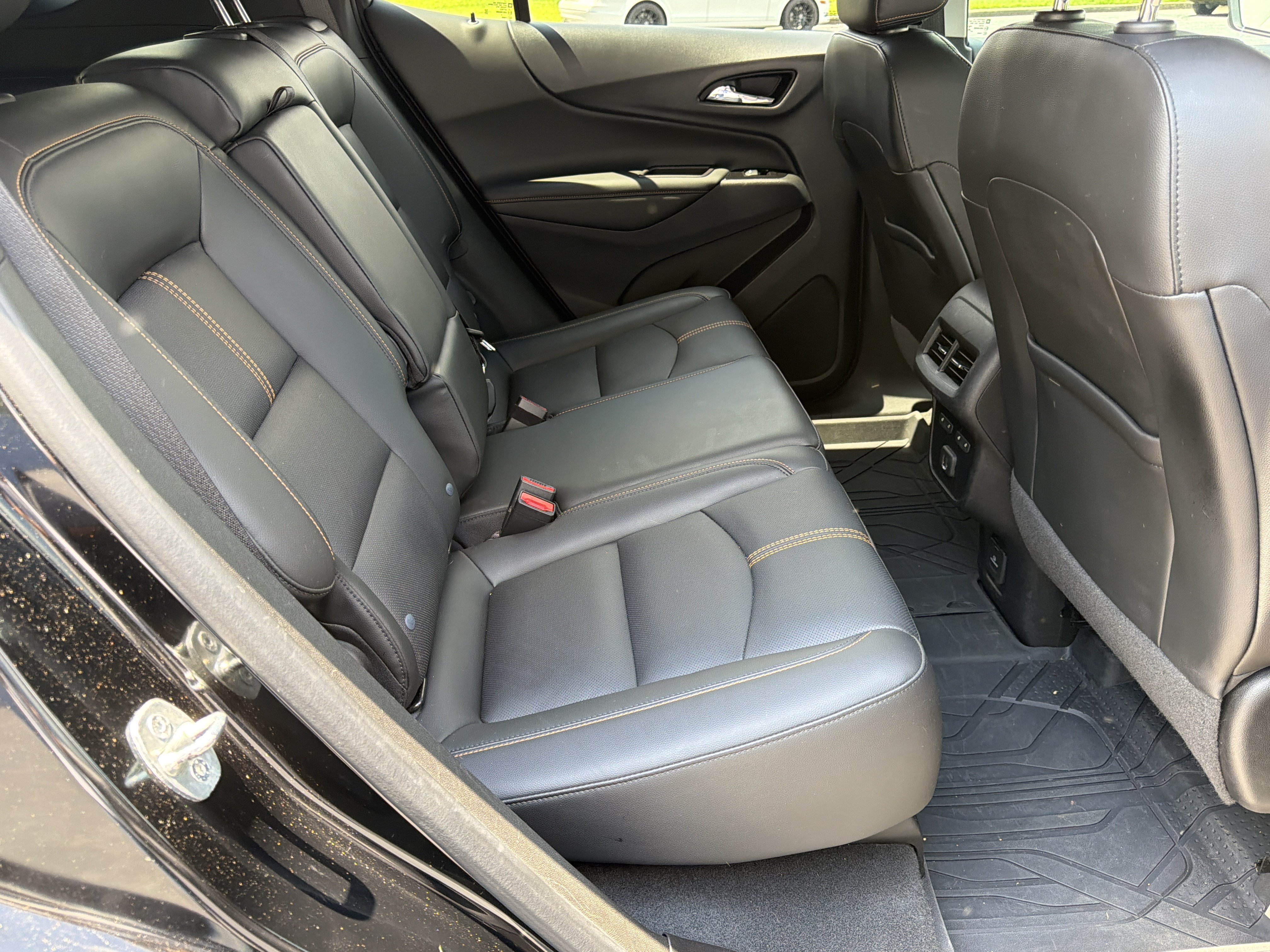 Used 2022 Chevrolet Equinox Premier FWD image 15