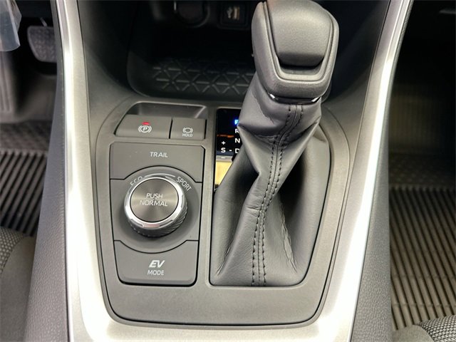 Used 2025 Toyota RAV4 LE image 20