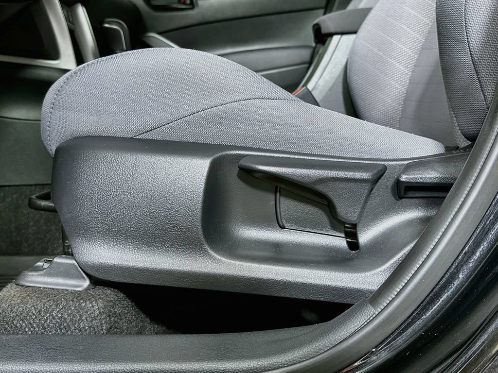 Used 2024 Toyota Corolla Cross AWD Hybrid image 22
