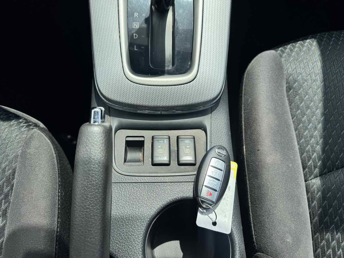 Used 2015 Nissan Sentra SR w/ Navigation Package FWD image 47