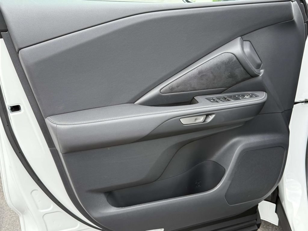 New 2026 Lexus TX 500h AWD image 19