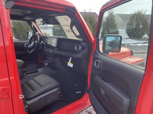 New 2026 Jeep Wrangler Sahara image 28