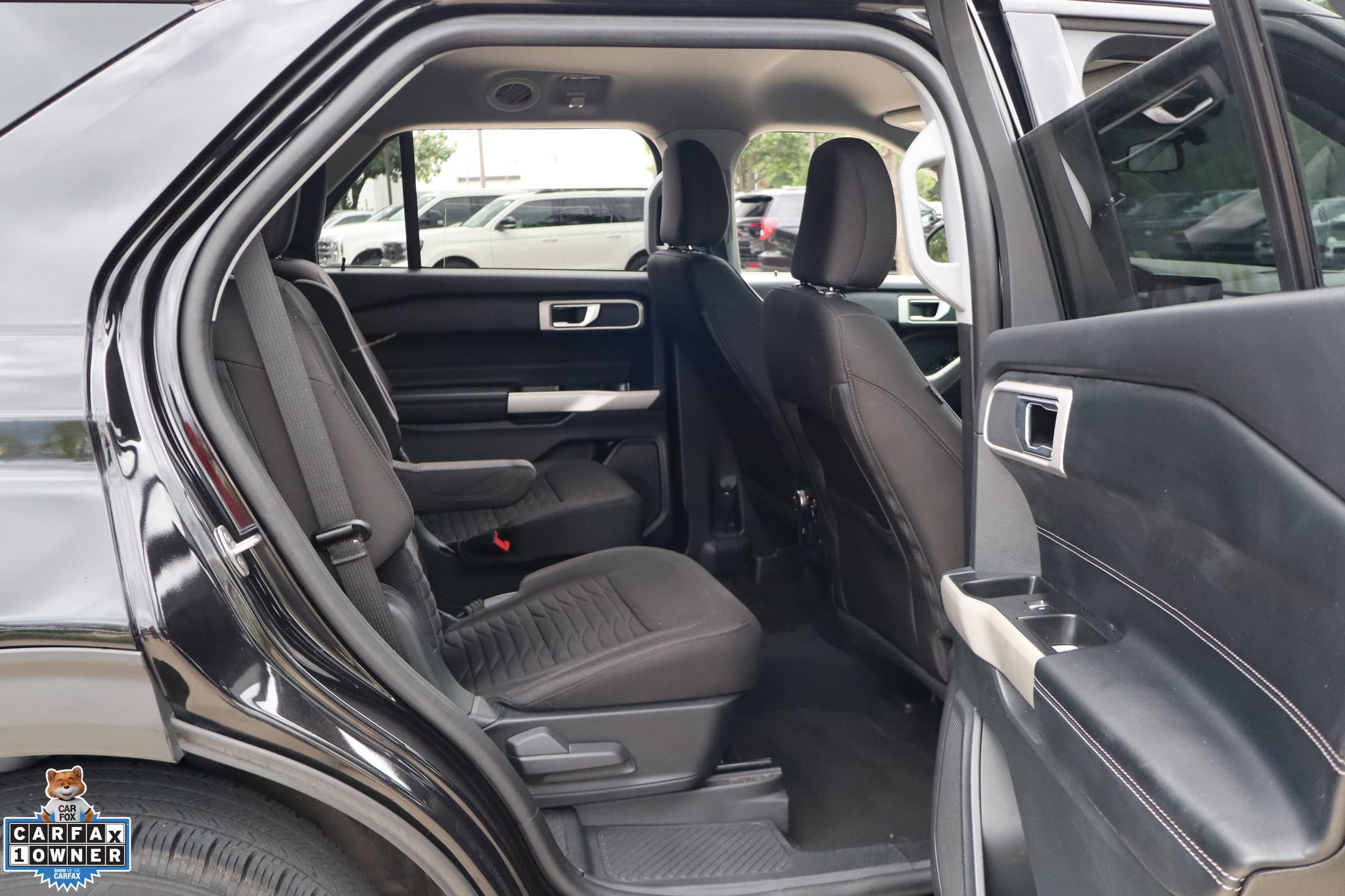 Used 2021 Ford Explorer XLT AWD/4WD image 27