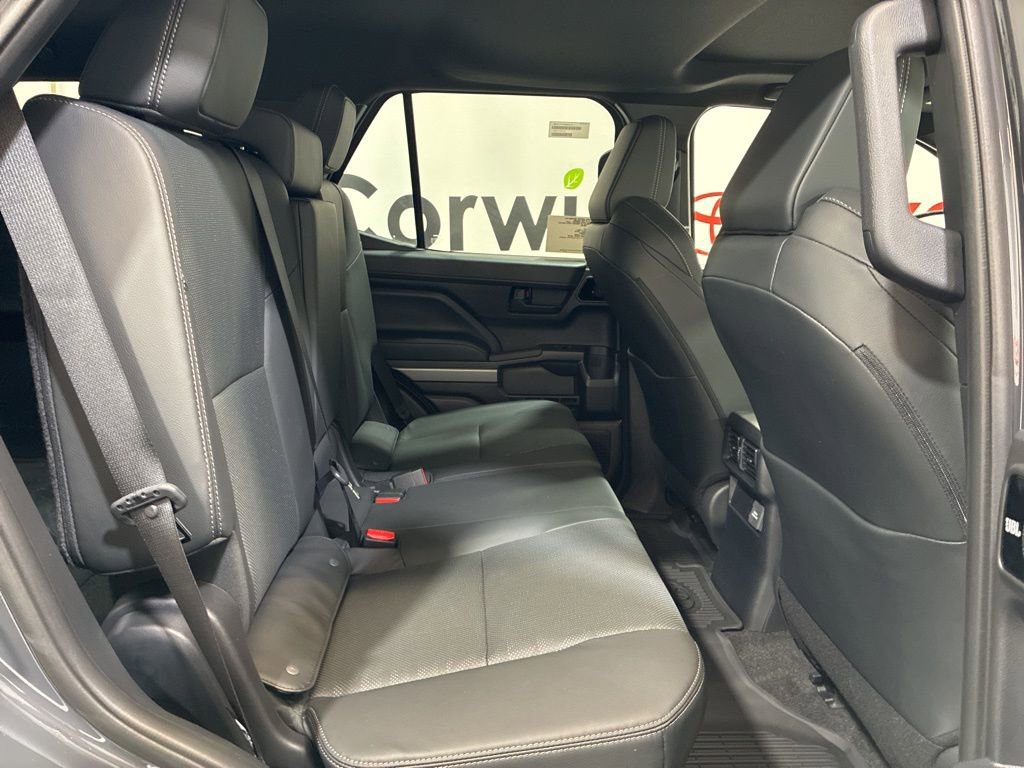 Used 2026 Toyota 4Runner TRD Off-Road Premium AWD/4WD image 8