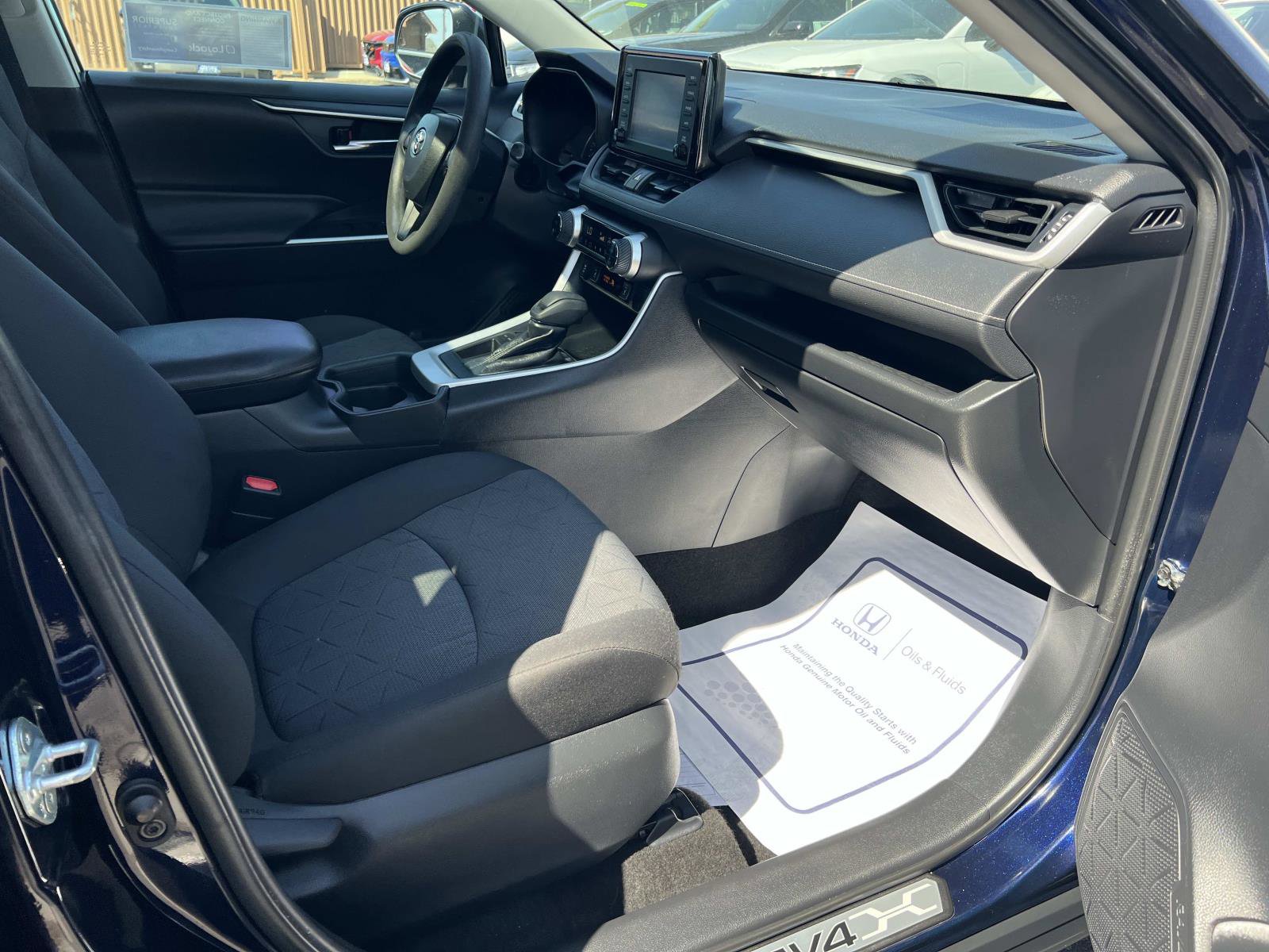 Used 2019 Toyota RAV4 XLE w/ Convenience Package image 29