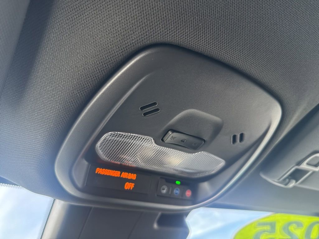 Used 2025 Buick Envista Sport Touring w/ Convenience I Package image 22