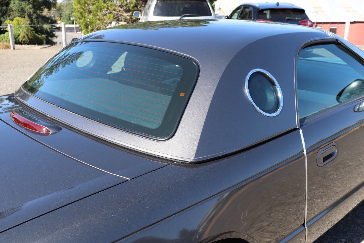 Used 2003 Ford Thunderbird image 13