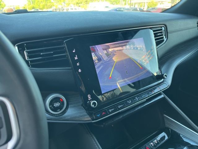 Used 2024 Jeep Wagoneer L Series II w/ Flexible Seating Group AWD/4WD image 25