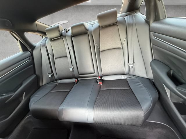 Used 2018 Honda Accord Sport image 22