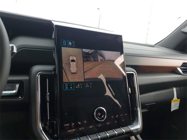 New 2026 GMC Yukon Denali w/ Sun & Power Step Package image 17